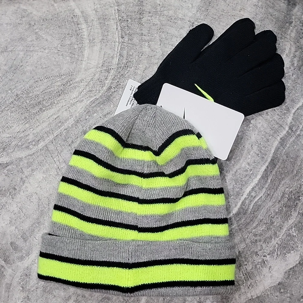 NWT UNISEX Kids 2pc Nike Hat & Glove Set